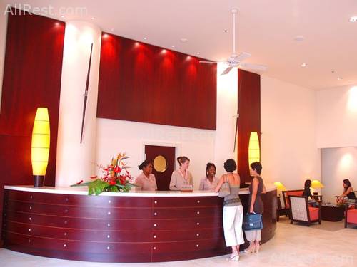 Ramada Plaza 12